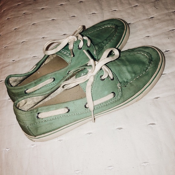 MINT SPERRY TOPSIDERS - Picture 3 of 4